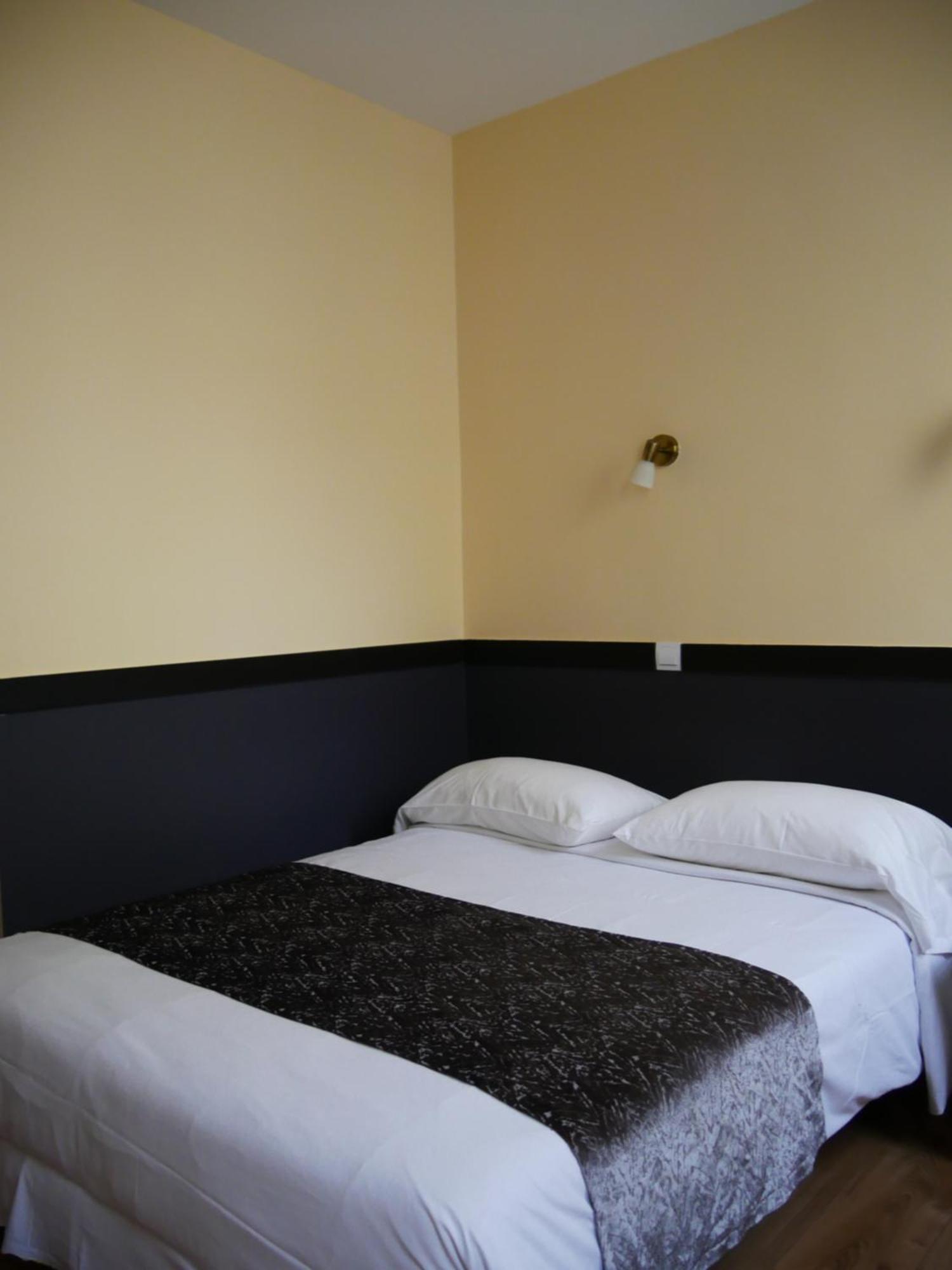 Hotel Des Bains A 10 Min De Paris Maisons-Alfort Esterno foto