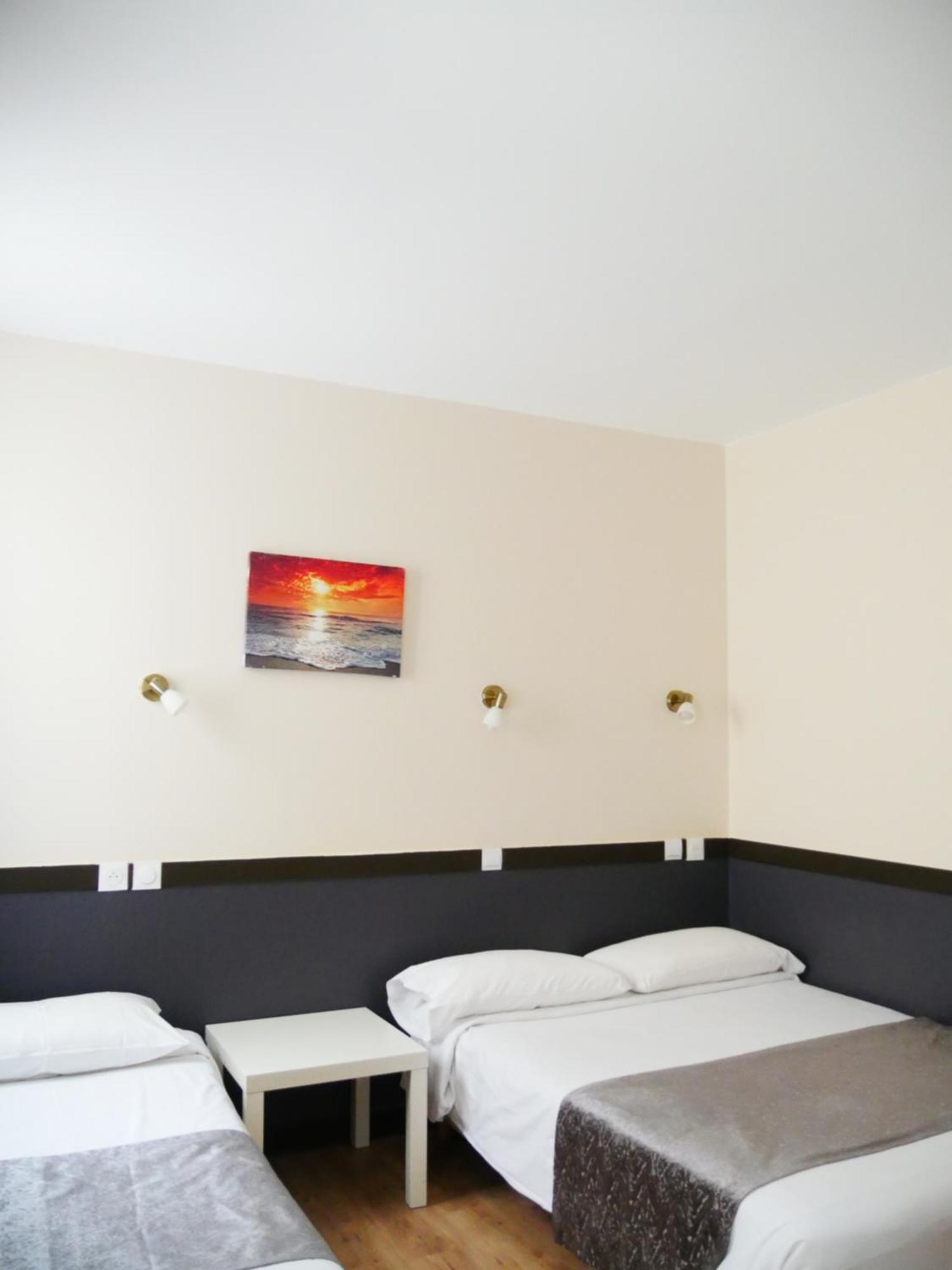 Hotel Des Bains A 10 Min De Paris Maisons-Alfort Esterno foto