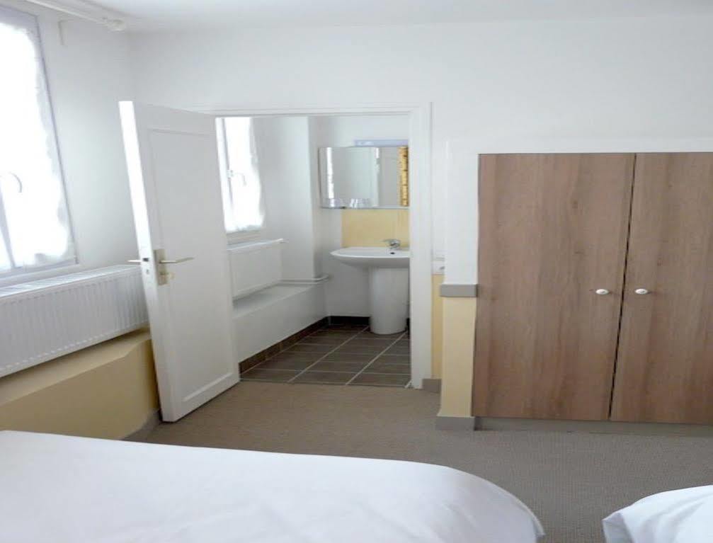 Hotel Des Bains A 10 Min De Paris Maisons-Alfort Esterno foto