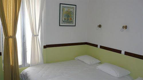 Hotel Des Bains A 10 Min De Paris Maisons-Alfort Esterno foto
